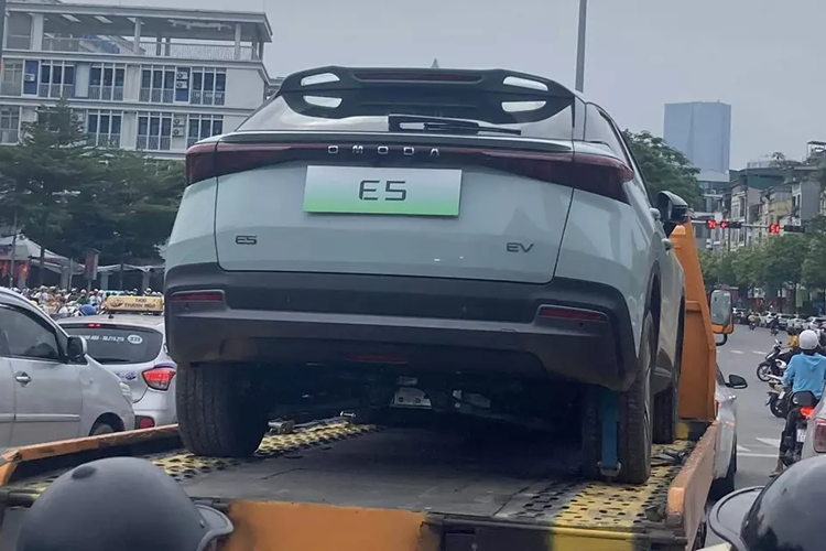 Trước khi trình làng Việt Nam, Omoda E5 đã được bán ở thị trường Indonesia vào hồi đầu năm nay. Indonesia chính là một trong những thị trường đầu tiên trên thế giới đón nhận mẫu ôtô điện Trung Quốc này.