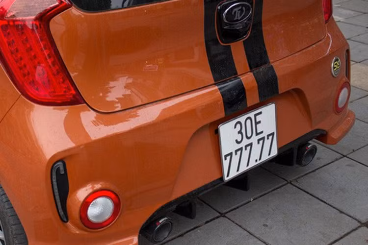 Về biển ngũ quý 7, theo cách đọc của nhiều người, số 7 là thất, mất mát nên biển ngũ quý 7 không đẹp vì sẽ gây ra những tang thương, mất của...