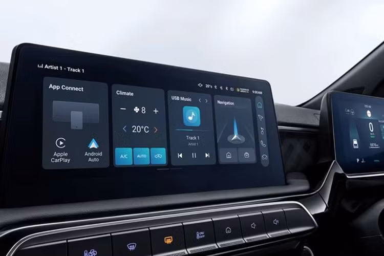 Điểm nhấn của MG3 nằm ở hệ thống truyền động mới kết hợp công nghệ hybrid. MG gọi hệ truyền động này là Hybrid Plus, gồm động cơ xăng 4 xi-lanh dung tích 1,5 lít, kết hợp với một mô tơ điện ở cầu trước, cho 2 mức công suất là 135 và 191 mã lực, mô-men xoắn 250 Nm.
