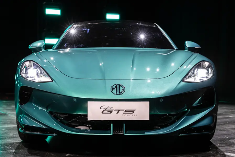 Mẫu ôtô điện Trung Quốc này dự kiến sẽ được bán ra tại thị trường Anh vào năm sau nhân dịp kỷ niệm 60 năm ra đời dòng xe MG B GT. Giá bán của MG Cyber GTS bản thương mại vẫn còn là ẩn số. Trong khi đó, MG Cyberster hiện có giá từ 55.000 - 60.000 Bảng (khoảng 1,77 - 1,93 tỷ đồng) ở thị trường Anh.