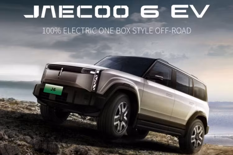 Jaecoo J6 EV có 2 cấu hình động cơ. Trong đó, phiên bản Long Range 2WD được trang bị 1 mô tô điện với công suất 184 mã lực và mô-men xoắn 220 Nm. Đi kèm với đó là cụm pin 65,69 kWh, cho phạm vi hoạt động lên đến 371 km sau một lần sạc đầy, theo chuẩn WLTP.