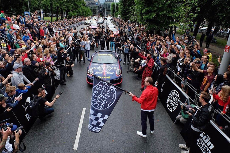 Năm 2024, Gumball 3000 kỷ niệm 25 năm và dự kiến lộ trình sẽ khám phá Kim Tự Tháp Ai Cập, tuy nhiên chặng đường này đã phải thay đổi bởi xung đột ở khu vực dải Gaza và biển Đỏ của Trung Đông.