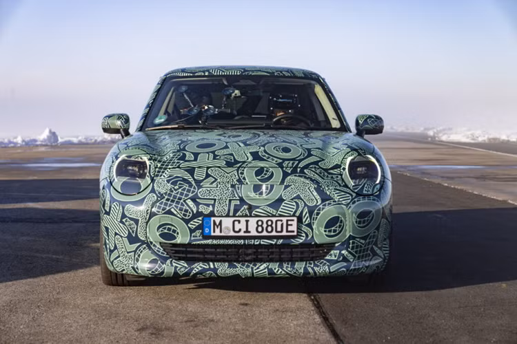 Mini thu nghiem ket hop cong nghe thuc te ao khi dang lai xe-Hinh-6