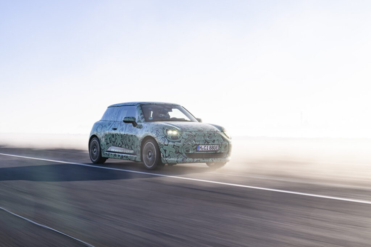 Mini thu nghiem ket hop cong nghe thuc te ao khi dang lai xe-Hinh-10