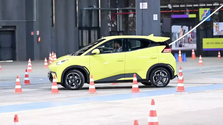 BYD chuan bi ra mat pin moi cho oto, chay den 1.000km/lan sac-Hinh-2