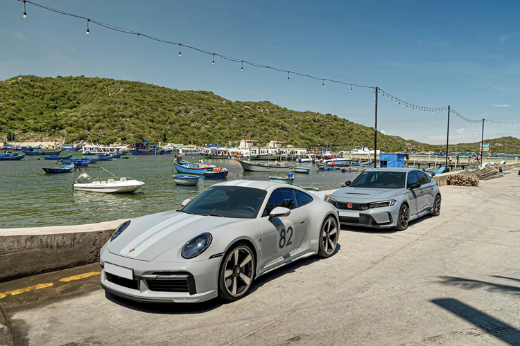 Trước đó, doanh nhân Nguyễn Quốc Cường từng có kinh nghiệm cầm lái chiếc Porsche 911 GT3 phượt qua 4 nước Asean là Việt Nam, Lào, Campuchia và Thái Lan vào tháng 4/2023vừa qua. Hành trình kéo dài trong 11 ngày, với quãng đường di chuyển xấp xỉ 3.900 km.