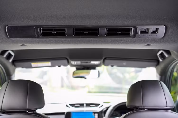 Con số này không hẳn là thấp, đặc biệt khi mẫu MPV nhà Honda có giá cao hơn nhiều đối thủ, dao động từ 661 - 705 triệu đồng. Đó là chưa kể đến việc Honda BR-V mới được bán ở Việt Nam trong thời gian 6 tháng. Với kết quả này, BR-V là mẫu xe bán chạy thứ 4 của thương hiệu Honda tại Việt Nam, sau City, CR-V và HR-V.