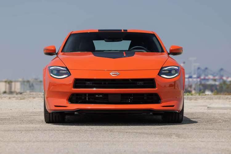 Hiện tại Mỹ mới có phiên bản đặc biệt mang tên Nissan Z Heritage Edition 2024 mới và mẫu xe này được ra mắt vào dịp kỷ niệm 55 năm kể từ khi Datsun 240Z ra mắt.