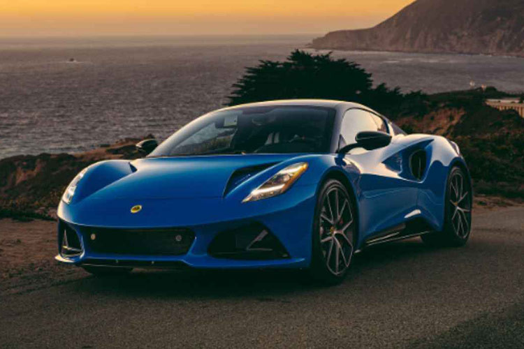 Dòng xe thể thao 2 cửa nhỏ gọn Lotus Emira tiếp tục được hãng xe gốc Anh Quốc đầu tư phát triển khi cho ra mắt phiên bản thứ 3, được đặt tên là Lotus Emira Turbo SE 2025 mới.