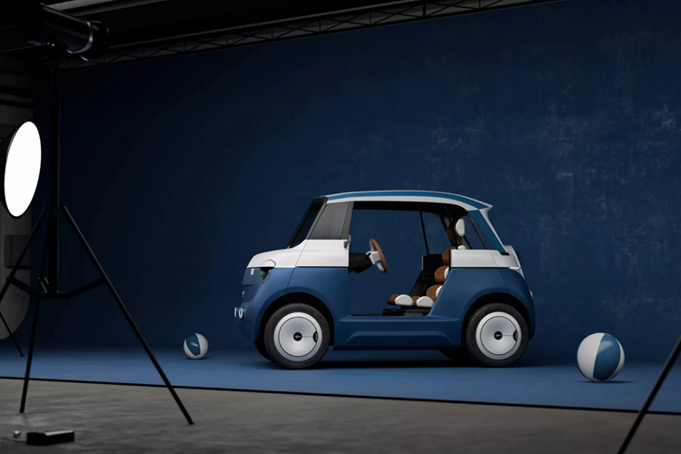 Garavini là một nhà sản xuất xe được thành lập vào năm 1908. Dự án mới nhất của họ dựa trên Fiat Topolino, đề xuất một hướng đi thay thế cho kiểu dáng của xe, Thiết kế của xe được lấy cảm hứng từ hòn đảo Capri ở Địa Trung Hải và lối sống Dolce Vita.