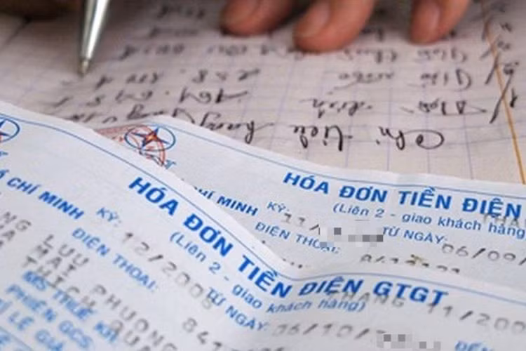 Tien dien gop 2 thang lam mot, nguoi dan co bi thiet thoi?