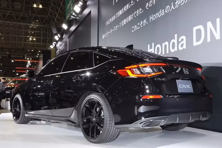 Honda Civic RS 2024 so san gia mem du doan se dat “nhu tom tuoi“-Hinh-2