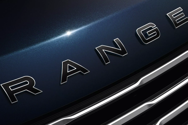 Land Rover sẽ tặng những vị khách mua xe Range Rover SV Orpheus hạng sang một bản sao của một tác phẩm sắp đặt dưới nước, mô tả một người phụ nữ bản địa tên là Jayme Marshall. Tác phẩm điêu khắc gốc cao 2,2 m và hiện đang nằm dưới nước, ngoài khơi bờ biển Bắc Queensland.