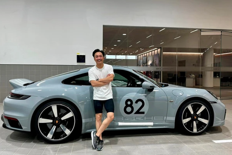 Động cơ trên sẽ đi kèm hộp số sàn 7 cấp và hệ dẫn động cầu sau, nhờ đó, chiếc xe thể thao giới hạn này có thể tăng tốc từ vị trí xuất phát lên 100 km/h chỉ trong thời gian 4,1 giây trước khi đạt tốc độ tối đa 315 km/h.