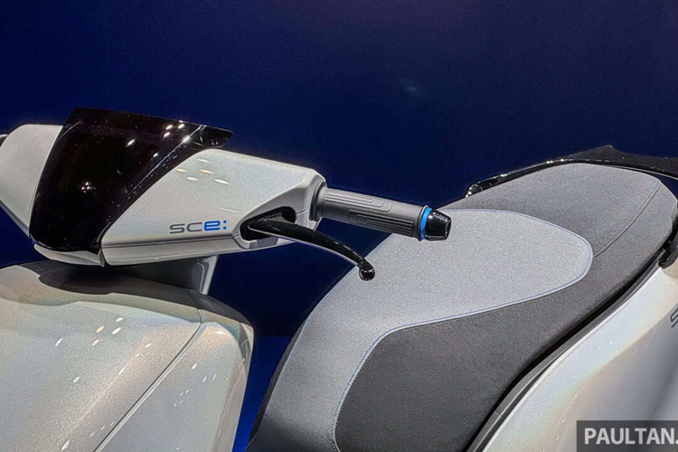 Ở phiên bản concept này xe chưa được trang bị màn hình nhưng bản thương mại có lẽ sẽ có màn LCD có khả năng kết nối với điện thoại thông minh. Hiện tại, Honda chưa công bố thông số động cơ của mẫu xe này.