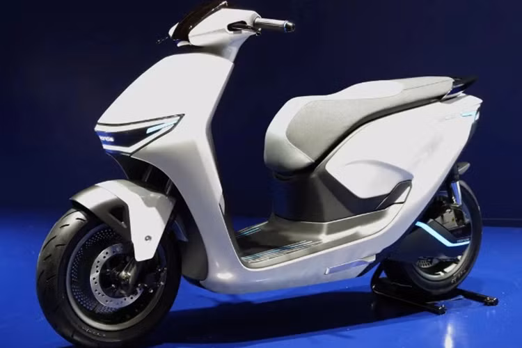 Vào tháng 11/2022, Honda đã công bố sẽ trình làng 7 mẫu xe máy điện mới tại Indonesia từ đó đến năm 2030. Lộ trình 2 mẫu xe máy điện Honda mới sẽ được ra mắt vào năm 2023, 2 mẫu vào năm 2024 và 3 mẫu cuối năm 2024.