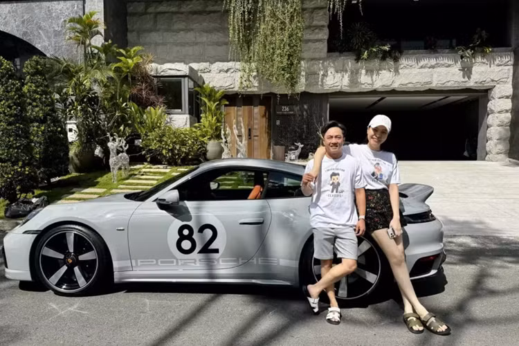 Tháng 2 luôn nhận được sự quan tâm của nhiều người vì đây thường là tháng nghỉ Tết Nguyên đán, chưa hết, đây cũng là tháng có số ngày ngắn nhất, với thông thường là 28, và đặc biệt hơn, chỉ 4 năm mới có đúng 1 ngày 29/2, vì thế ai có sinh nhật hay sự kiện đặc biệt vào ngày này, thì 4 năm sau mới tổ chức được và tay chơi siêu xe Cường Đô la cũng không ngoại lệ...