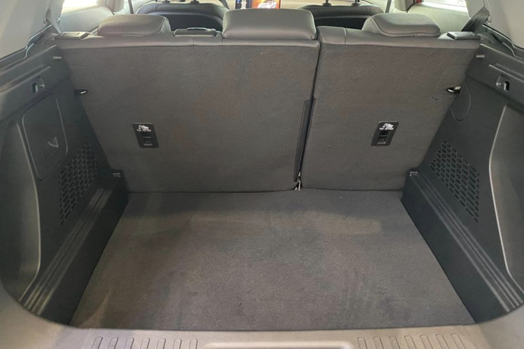 Cung cấp sức mạnh cho VinFast VF6S tại Việt Nam là động cơ điện cho công suất 174 mã lực và mô men xoắn đạt 250 Nm.