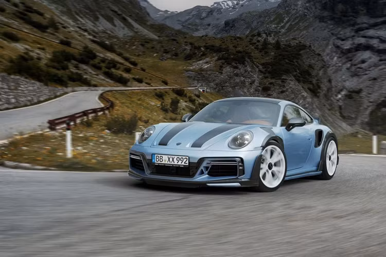 Porsche 911 Turbo S hiện là phiên bản mạnh mẽ nhất của thế hệ 992. Khối động cơ boxer 6 xy-lanh twin-turbo 3.7L sản sinh công suất 650 mã lực và mô-men xoắn 800 Nm.