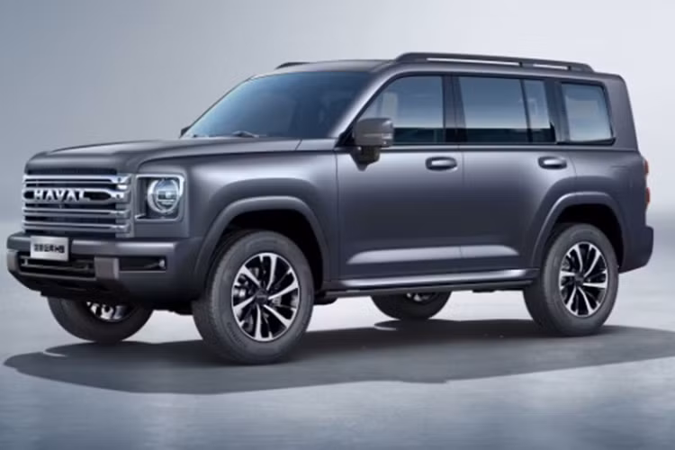 Theo kế hoạch, Haval H9 2024 mới sẽ được ra mắt vào tháng 4 tới, trong khuôn khổ triển lãm ô tô Bắc Kinh. Sau đó, xe sẽ được tiếp tục giới thiệu tại các thị trường ở Châu Âu vào khoảng tháng 8/2024. Được phát triển dựa trên nền tảng khung gầm rời, H9 sở hữu kích thước dài x rộng x cao lần lượt là 4.859 x 1.934 x 1.853 (mm).