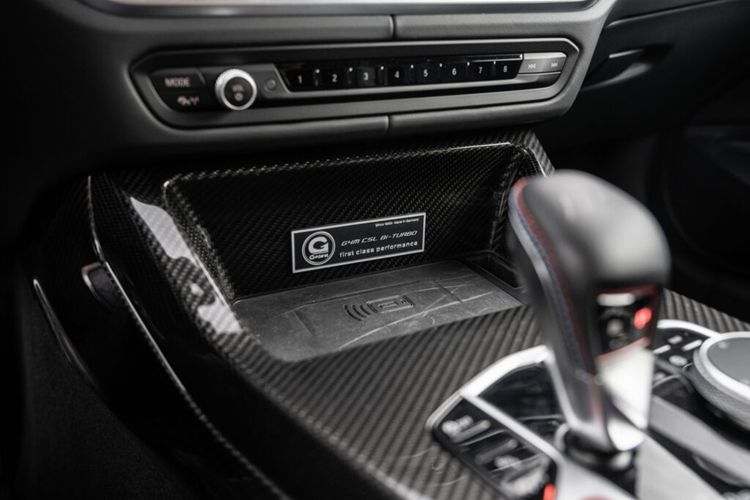 Gói độ cơ bản hơn chính là tùy chọn GP-670 của G-Power, sản sinh công suất 661 mã lực và mô-men xoắn 800 Nm. Tùy chọn này vẫn giữ lại hệ thống xả nguyên bản nhưng có bộ giảm âm ở giữa và phía sau bên cạnh phần mềm của G-Power.