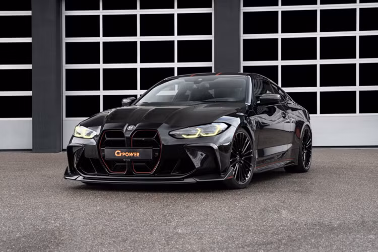 Về nguyên bản, mức công suất của xe được ấn định ở mức 543 mã lực và hãng độ G-Power cung cấp ba gói nâng cấp về công suất cho BMW M4 CSL thể thao cùng với nhiều chi tiết nâng cấp được làm bằng sợi carbon và mâm xe hợp kim có thiết kế khí động học ấn tượng.