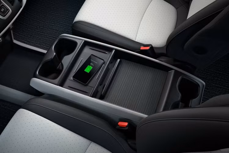 Việc loại bỏ EX đã tăng giá khởi điểm thêm 3.680 USD trong khi EX-L hiện đắt hơn 610 USD, Sport-L đắt hơn 810 Đô Touring đắt hơn 1.110 USD và Elite đắt hơn 510 USD so với bản 2024.