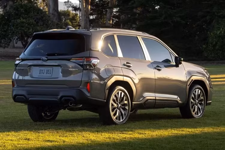 Ông Glenn Tan, quyền Chủ tịch và Giám đốc điều hành của nhà phân phối Tan Chong Limited, đã xác nhận việc Subaru Forester 2024 mới sẽ chính thức trình làng ở thị trường Philippines vào quý III năm nay.