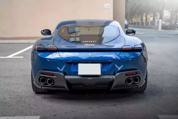 Những trang bị này cho phép chiếc siêu xe 4 chỗ ngồi Ferrari Roma dù có cân nặng gần 1,5 tấn vẫn có thể tăng tốc từ vị trí xuất phát lên 100 km/h chỉ trong thời gian 3,4 giây, thêm 5,9 giây để tăng tốc lên 200 km/h, trước khi đạt tốc độ tối đa hơn 320 km/h.