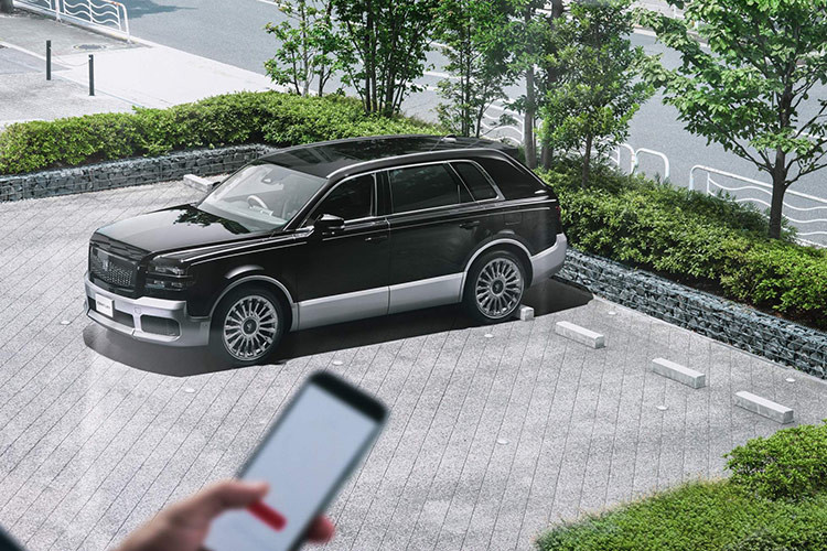 Mẫu xe sang Toyota Century bản SUV đã chính thức trình làng ở thị trường Nhật Bản vào hồi tháng 9/2023 đồng thời được mệnh danh là "Rolls-Royce Cullinan của Nhật Bản". Để đáp ứng nhu cầu đa dạng của khách hàng, hãng đã quyết định sẽ bổ sung phiên bản hiệu suất cao mang tên GRMN cho mẫu xe này.