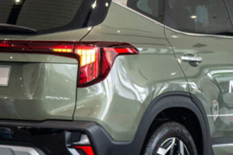 Kết hợp công nghệ làm mát Piston và công nghệ tuần hoàn khí thải áp suất thấp cho phép điều chỉnh chu kỳ đốt cháy một cách chính xác ở các dải tốc độ khác nhau, giúp tăng hiệu suất, giảm mức tiêu thụ nhiên liệu và lượng khí thải. Động cơ 1.5 Turbo kết hợp hộp số tự động ly hợp kép 7 cấp DCT.