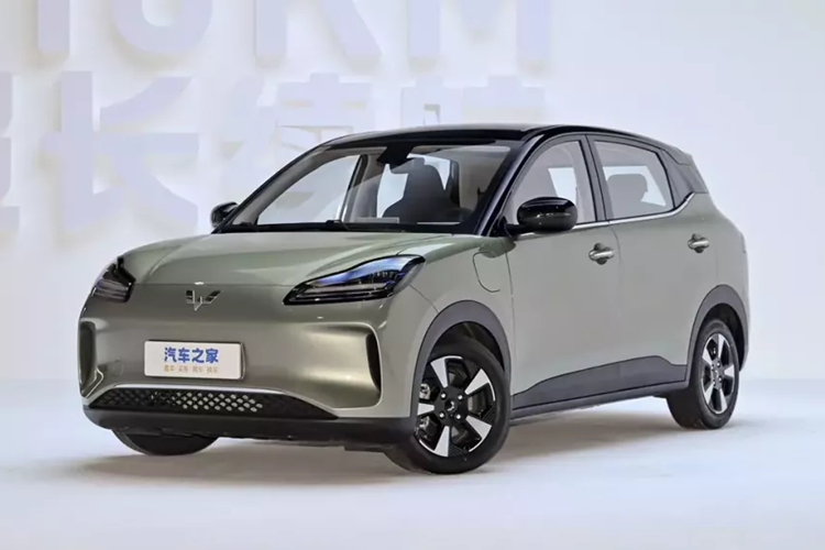 Wuling, liên doanh SAIC-GM-Wuling (SGMW) đã chính thức ra mắt Wuling Bingo Plus 2024 mới vào hôm nay, ngày 6 tháng 3. Bingo Plus là chiếc SUV điện có giá cạnh tranh với phạm vi di chuyển ấn tượng, nội thất rộng rãi và một số tính năng an toàn tiên tiến.