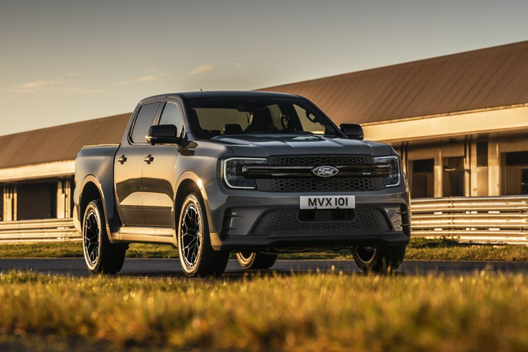 Hiện hãng chưa công bố giá xe Ford Ranger MS-RT. Dự kiến, xe sẽ chính thức bán ra thị trường châu Âu từ giữa năm 2024.