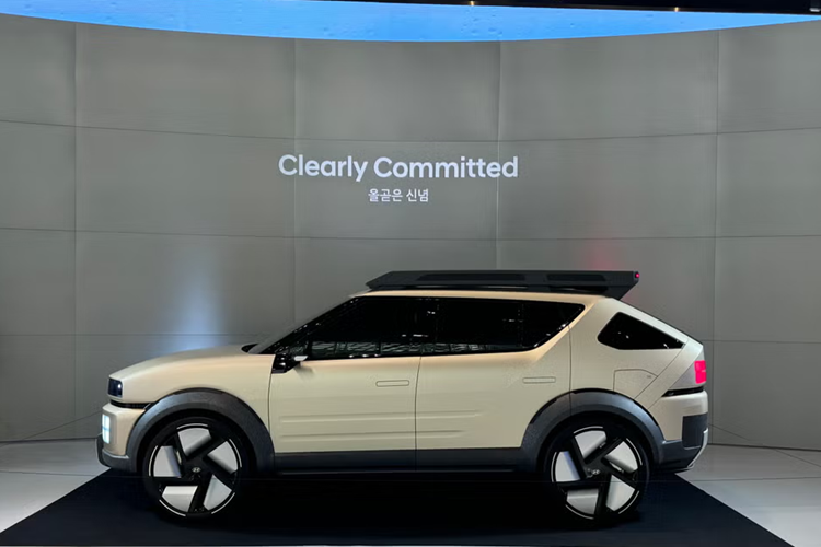 Với Initium, Hyundai khẳng định cam kết của mình trong việc phát triển các giải pháp giao thông bền vững và giảm thiểu tác động đến môi trường. Đây hứa hẹn sẽ là một dấu mốc mở đầu cho sự phát triển mạnh mẽ của dòng xe FCEV của Hyundai trong tương lai.