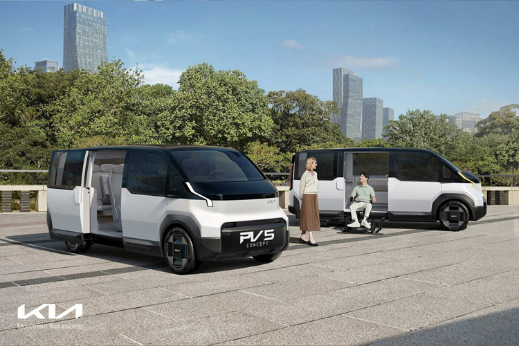 Loạt xe Kia PV Electric Van Concept điện gồm những chiếc xe được đặt tên là PV1, PV5 và PV7, với kích thước và công năng sử dụng khác nhau. Nói về những mẫu xe này, Kia bày tỏ hy vọng rằng chúng sẽ “cách mạng hóa ngành công nghiệp vận tải” và thúc đẩy mục tiêu của tập đoàn mẹ Hyundai Motor Group trong nhiều lĩnh vực.