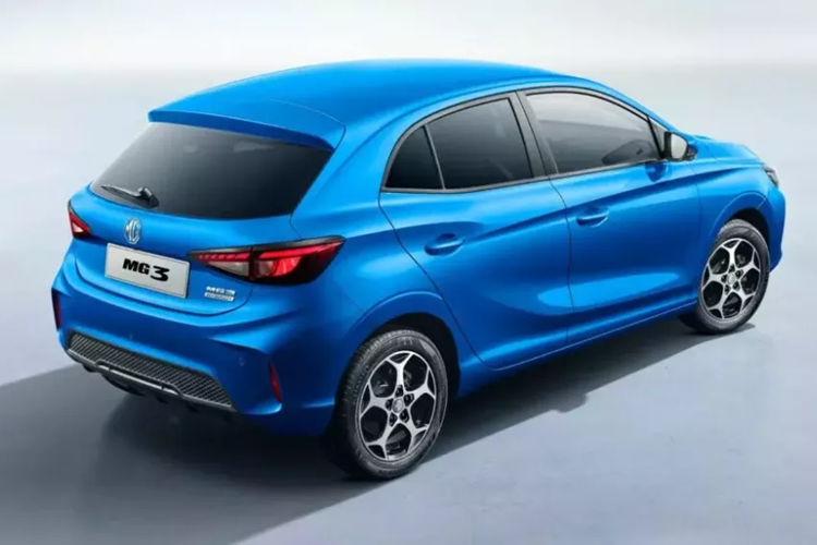 Cuối cùng là trang bị an toàn nâng cấp với những tính năng trợ lái nâng cao ADAS như hệ thống kiểm soát hành trình thích ứng. Hiện giá bán của MG3 2024 vẫn chưa được công bố. Theo tin đồn, giá xe MG3 2024 khởi điểm từ 20.000 Bảng (khoảng 622 triệu đồng) tại thị trường Anh.