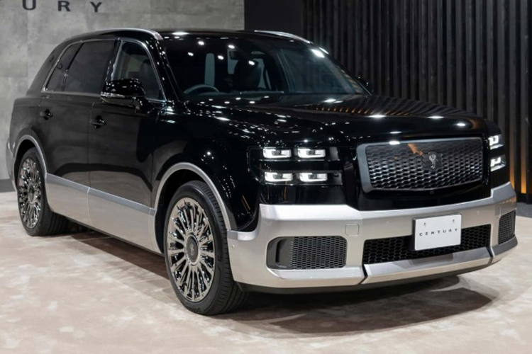 Đến nay, chủ tịch Toyota, ông Akio Toyoda cho biết, Toyota Century bản GRMN sẽ được hãng xe Nhật Bản sản xuất đại trà để nhiều người dùng trên toàn cầu có thể tiếp cận nó.