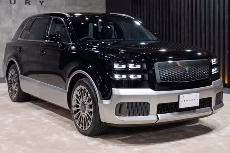 Đến nay, chủ tịch Toyota, ông Akio Toyoda cho biết, Toyota Century bản GRMN sẽ được hãng xe Nhật Bản sản xuất đại trà để nhiều người dùng trên toàn cầu có thể tiếp cận nó.