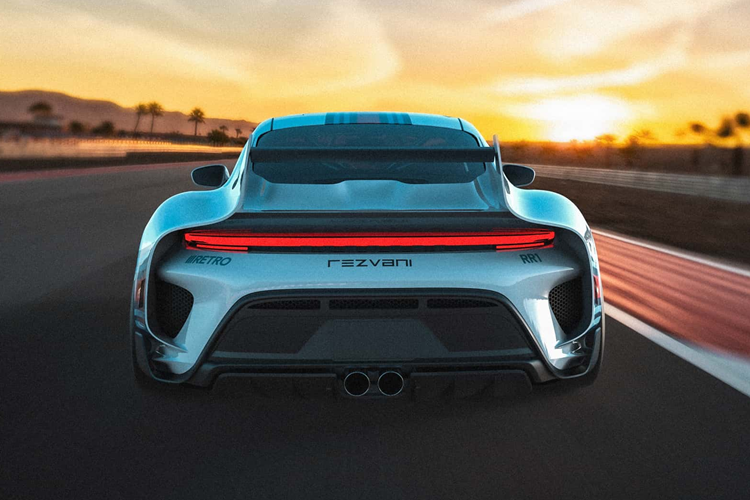 Phiên bản cao cấp hơn chính là RR 565 được chế tạo dựa trên GT3 và có những cải tiến riêng dành cho khối động cơ flat-sĩ 4.0 lít cho công suất 535 mã lực trên đường phố hoặc 565 mã lực trên đường đua.