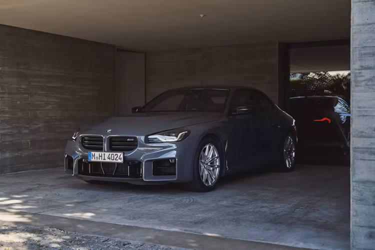 Những thay đổi khác của BMW M2 thế hệ mới cũng đồng bộ với những gì đã diễn ra trên các mẫu xe M hiệu năng cao được BMW giới thiệu thời gian gần đây như M3 hay M4.