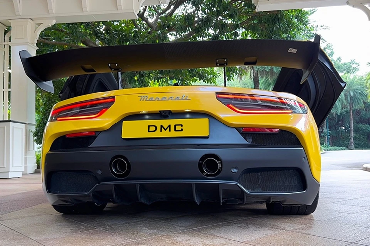 Tại Việt Nam, Maserati MC20 được nhập khẩu bởi cả đại lý phân phối chính hãng lẫn tư nhân. Mức giá của phiên bản coupe được công bố hơn 16 tỷ đồng.