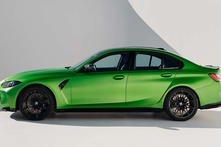 Mô-men xoắn của xe vẫn được tinh chỉnh ở mức 650 Nm, chính vì vậy mẫu xe có thể tăng tốc từ 0 – 96 km/h chỉ mất khoảng 3,4 giây.