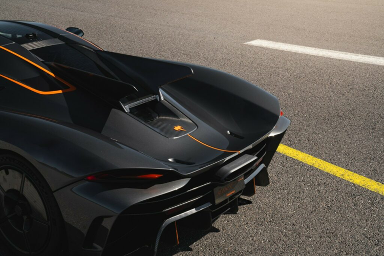 Tất cả bốn kỷ lục đều được lập bởi tay lái thử xe Markus Lundh tại một sân bay ở Örebro, Thụy Điển vào thứ Năm, ngày 27 tháng Sáu. Jesko là một trong những mẫu Hypercar mạnh mẽ nhất thế giới.