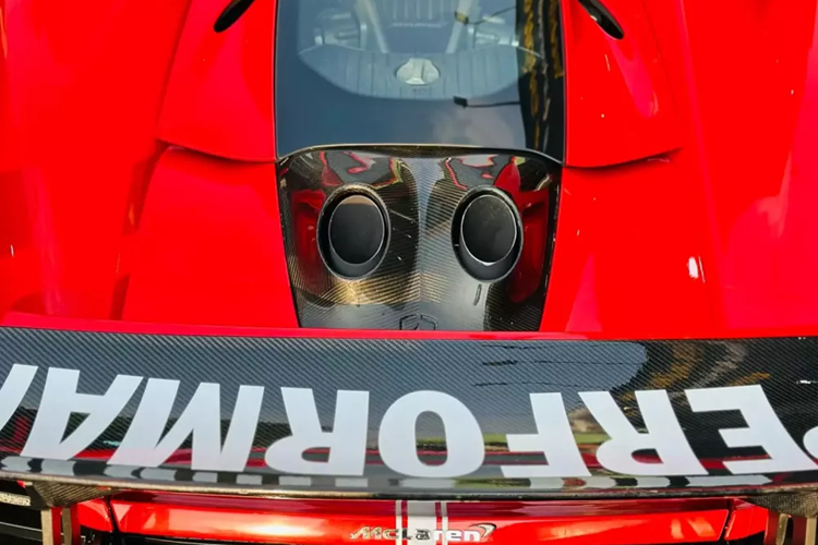 Cụ thể, vị đại gia này đã đấu giá thành công chiếc biển số 51L-202.02 trong ngày 15 tháng 01 năm 2024, thời gian từ 16:30 đến 17:00, với số tiền chỉ 55 triệu đồng. Về ý nghĩa biển số này, có đến 1 cặp 20, biển cũng khá dễ nhớ, không có các số 49, 53 hoặc số lẻ là 4 và 7.