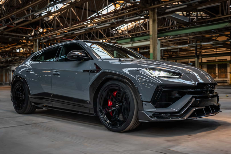 Với việc nâng cấp phần mềm cộng với nâng cấp bộ tăng áp và bộ làm mát khí nạp lớn hơn của ABT, chiếc siêu SUV có khả năng tạo ra công suất lên tới 840 mã lực và mô-men xoắn cực đại 1000 Nm khi chạy bằng nhiên liệu có trị số octan trên 98. Nếu sử dụng xăng thông thường, gói nâng cấp này vẫn giúp xe tạo ra công suất khoảng 750 mã lực.