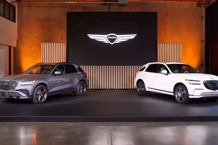 Tùy thuộc vào điều kiện đường xá, Chế độ địa hình cho phép bạn sử dụng cài đặt lái xe tốt nhất: tuyết, bùn hoặc cát. Những thay đổi đối với Genesis GV70 2026 không lớn nhưng chúng giá trị hữu ích đối với những người am hiểu và tiện lợi hơn. Mức giá xe Genesis GV70 2026 hiện vẫn chưa được thương hiệu xe sang Hàn công bố chính thức.