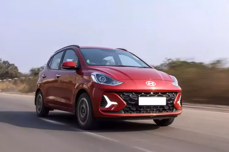 Hyundai Grand i10 thế hệ hiện tại đã ra mắt thị trường Việt Nam vào hồi tháng 8/2021. Do đó, không có gì bất ngờ khi mẫu xe hạng A này chuẩn bị được bổ sung phiên Hyundai Grand i10 bản nâng cấp.