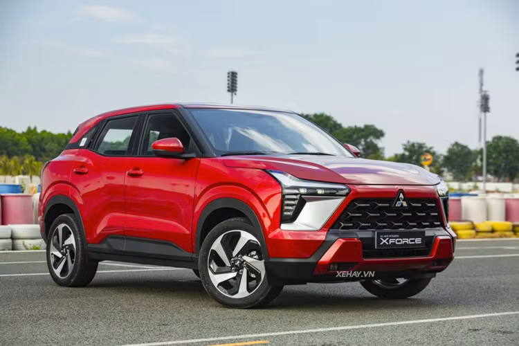 Theo đó, tổng lượng tiêu thụ xe SUV cỡ B tại Việt Nam bao gồm; Mitsubishi Xforce, Toyota Yaris Cross, Toyota Corolla Cross, Hyundai Creta, Kia Seltos, Honda HR-V và bộ đôi Mazda CX-3/CX-30 trong tháng vừa rồi đạt 4.212 xe, tương đương mức tăng trưởng 4,2% so với tháng 5/2024.