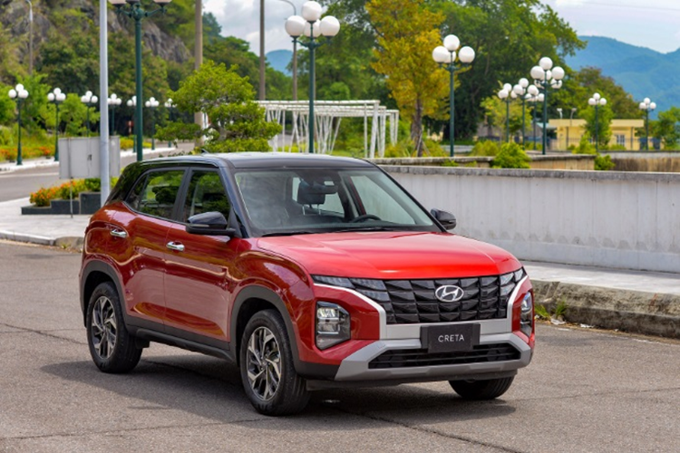  Hyundai Creta: 686 xe Doanh số đạt 686 xe trong tháng 6/2024 đã giúp Hyundai Creta vươn lên giữ vị trí thứ 3 trong phân khúc. Lũy kế 6 tháng đầu năm nay, Hyundai đã bán ra 2.814 xe Creta đến cho khách hàng.