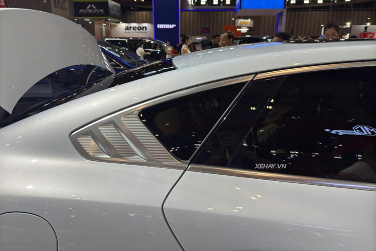 Xe còn có bộ pin Blade dung lượng 85,44 kWh mang đến phạm vi hoạt động tối đa 521 km theo chuẩn WLTP.